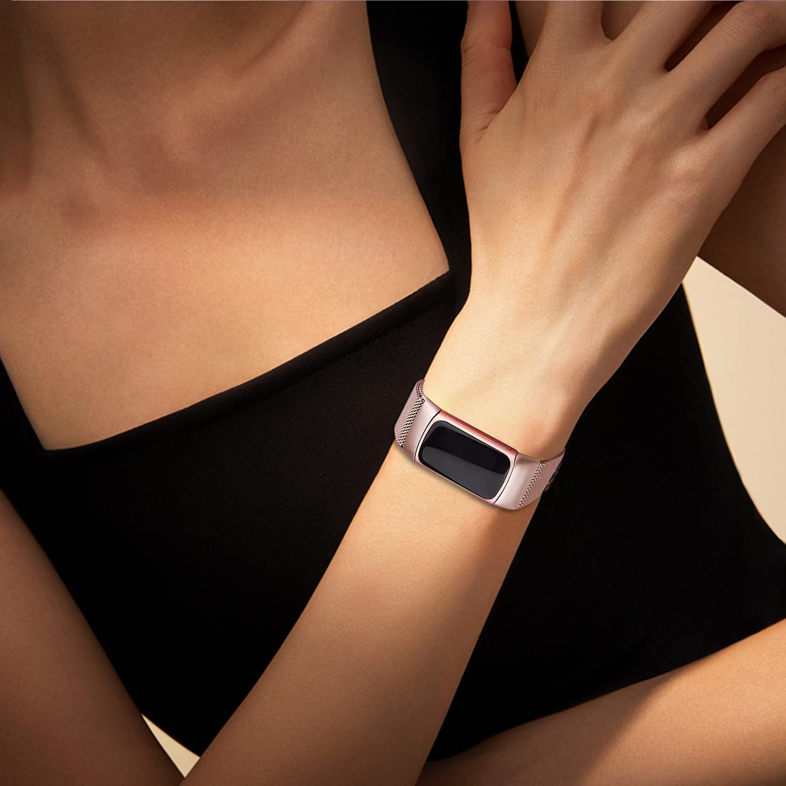 Surundo Fitbit  Metal Mesh Milanese Loop Adjustable Strap